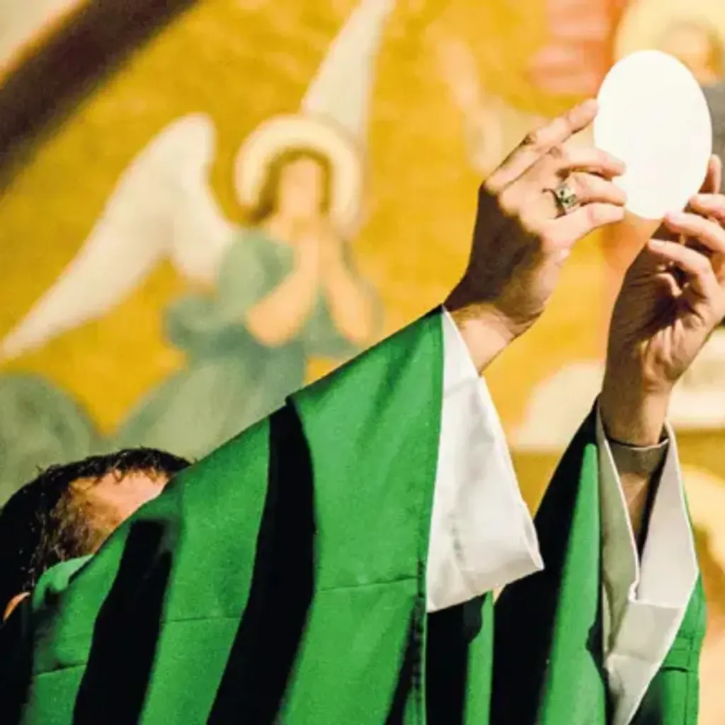 Ofrecer una misa en línea